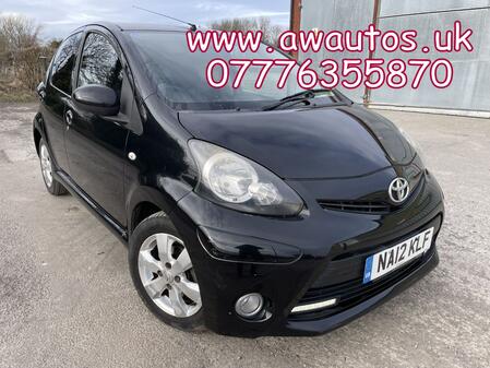 TOYOTA AYGO 1.0 VVT-i Fire 