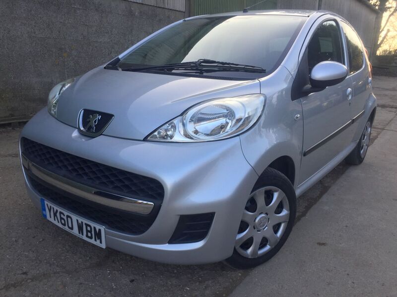 PEUGEOT 107