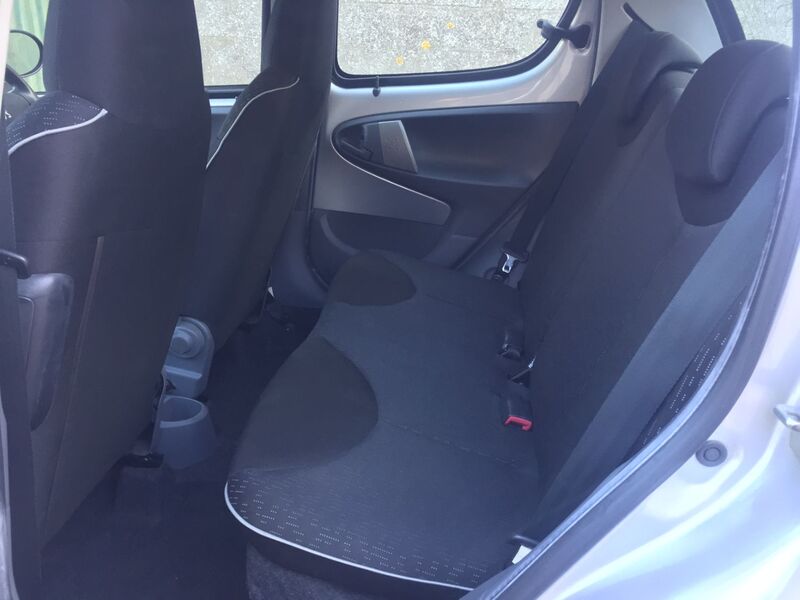 PEUGEOT 107