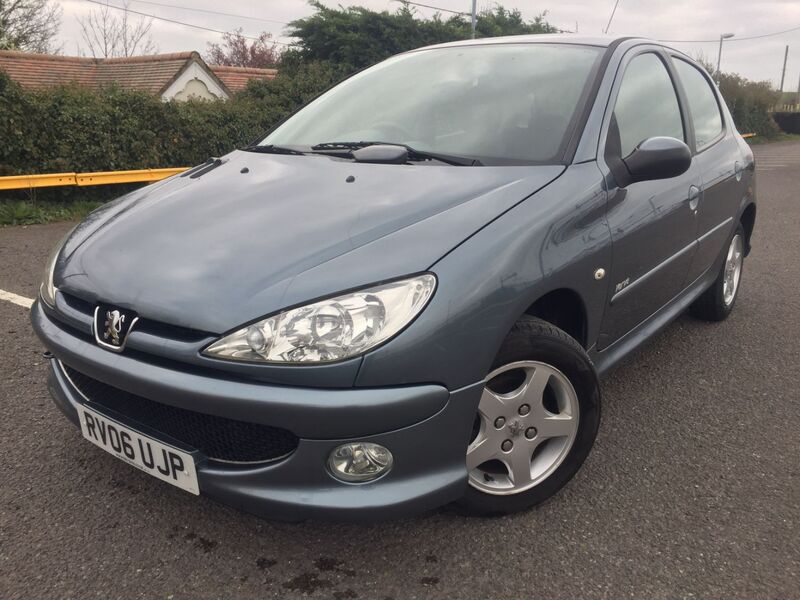 PEUGEOT 206