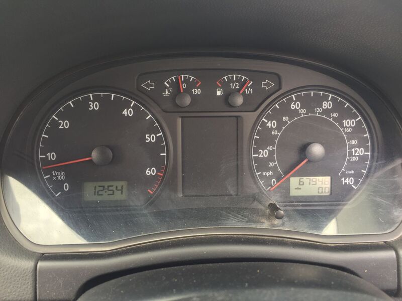 VOLKSWAGEN POLO