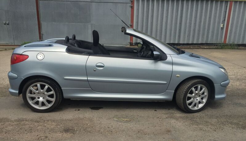PEUGEOT 206